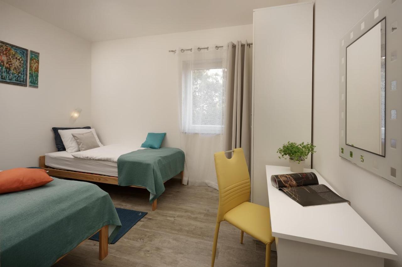 Aurora Apartment Liznjan Bagian luar foto