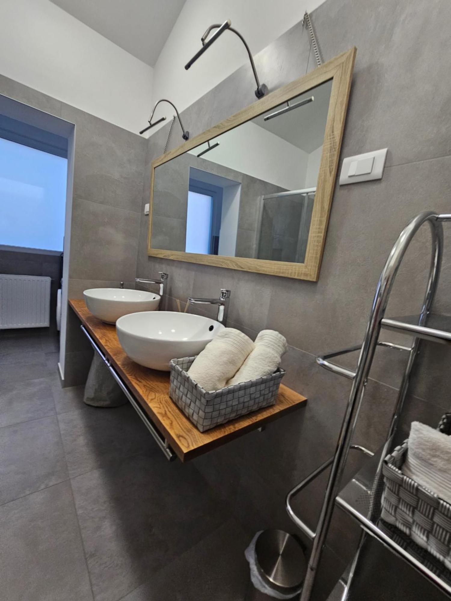 Aurora Apartment Liznjan Bagian luar foto
