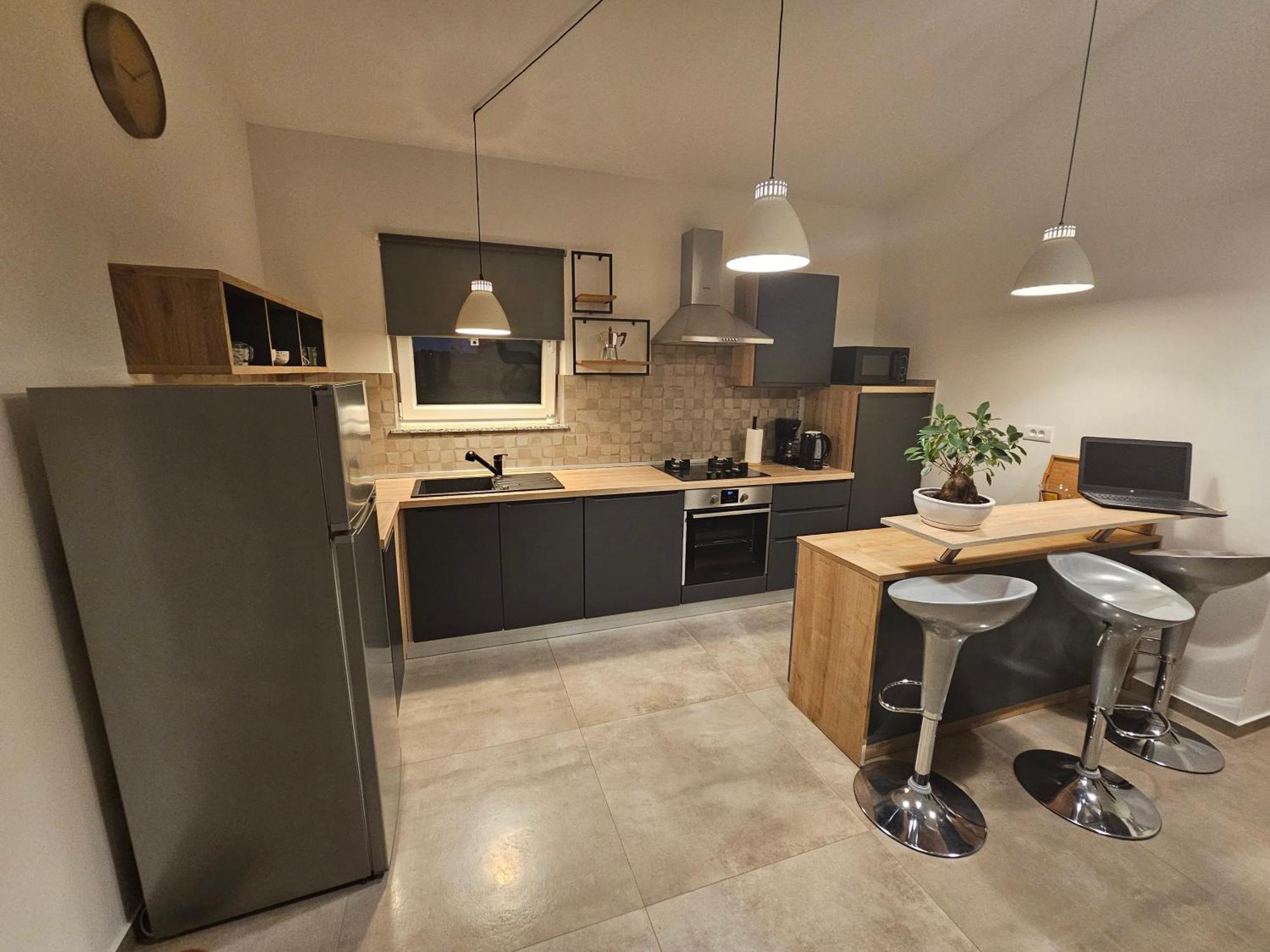 Aurora Apartment Liznjan Bagian luar foto