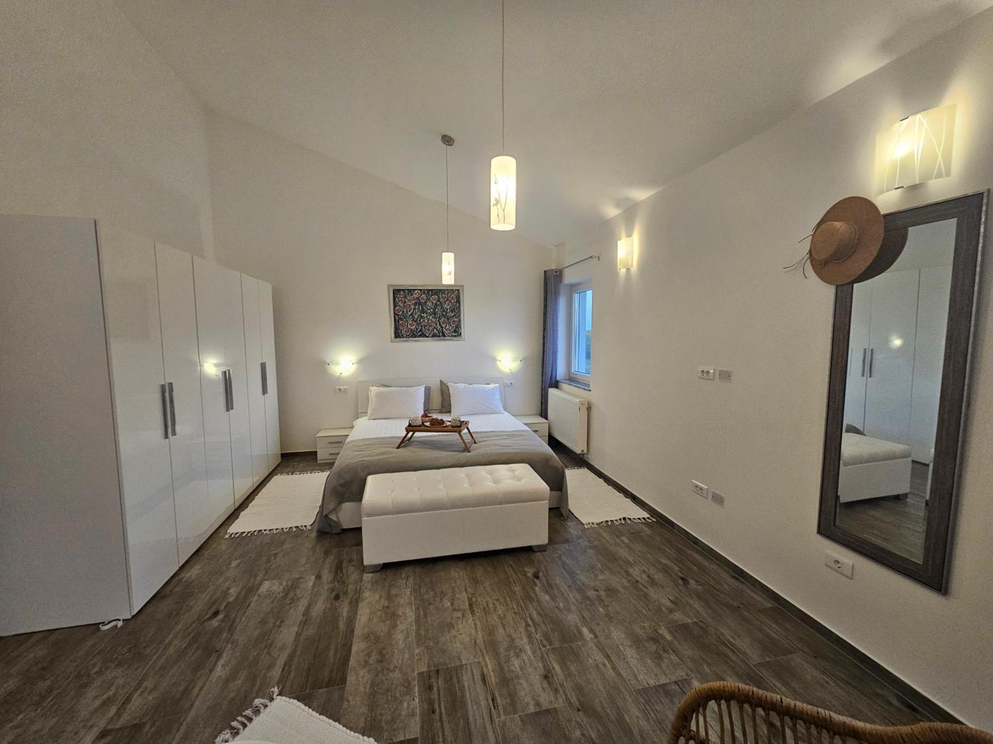 Aurora Apartment Liznjan Bagian luar foto
